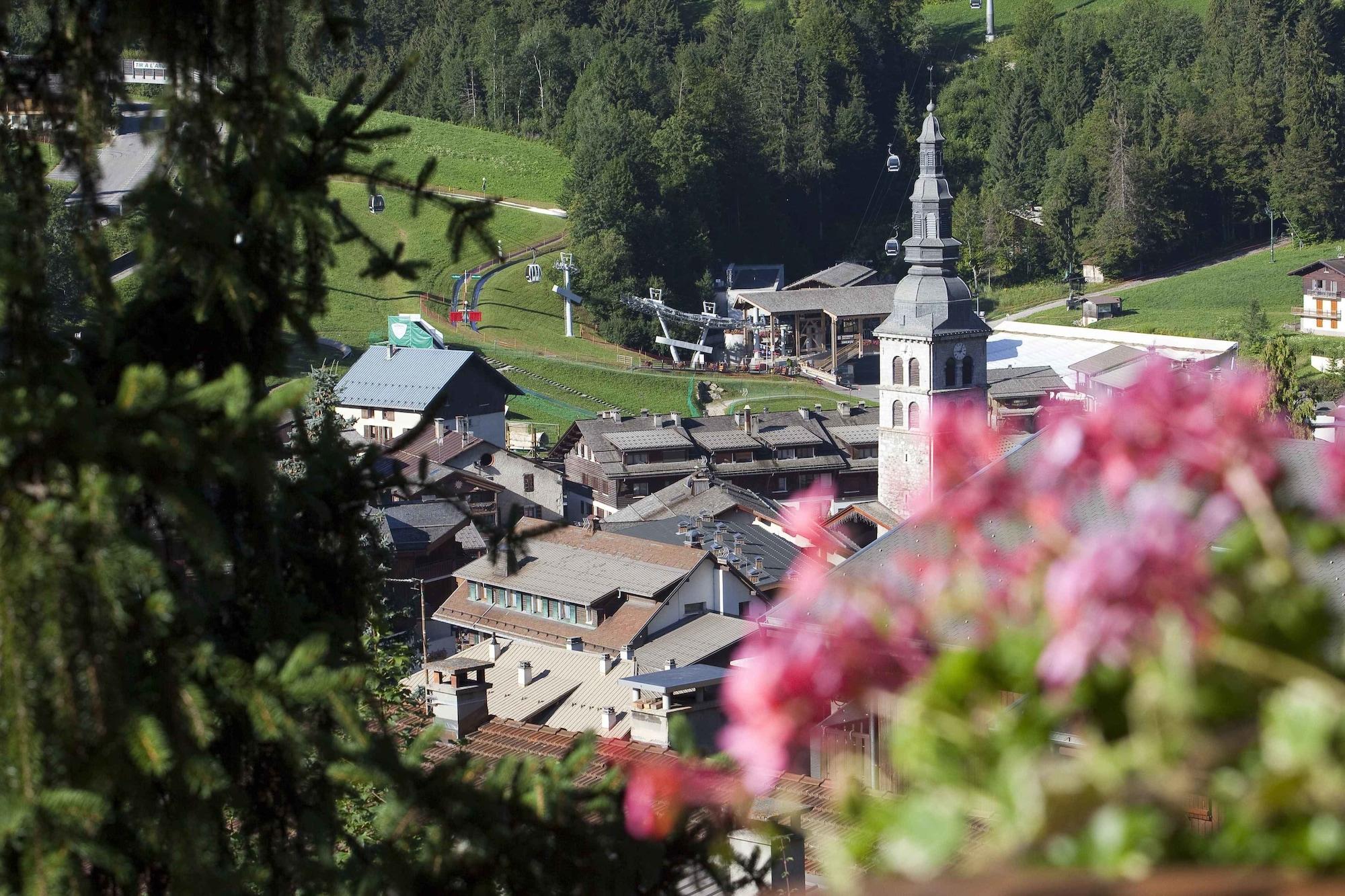 Beaulieu Hotel La Clusaz Bagian luar foto